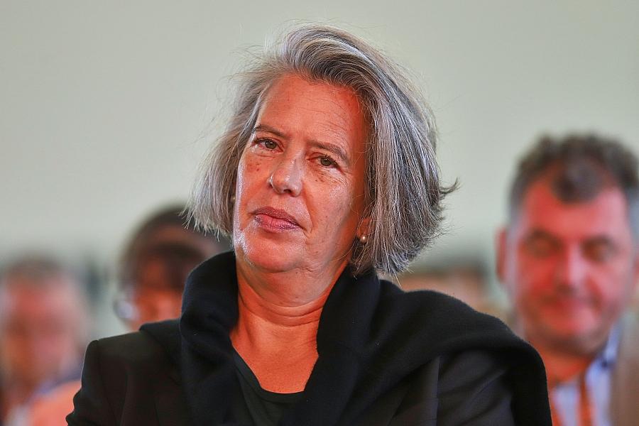 Sachsen-Anhalts Innenministerin warnt vor wachsender Gefahr durch Gewaltaufrufe in sozialen Medien