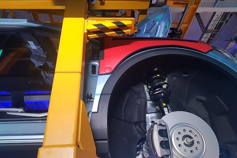 Auftragseingang der Industrie im April gesunken: Automobilindustrie und Maschinenbau mit größeren Rückgängen