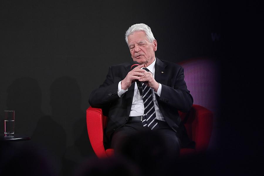 Altbundespräsident Gauck: Regierung muss Reformen erklären und Vertrauen zurückgewinnen