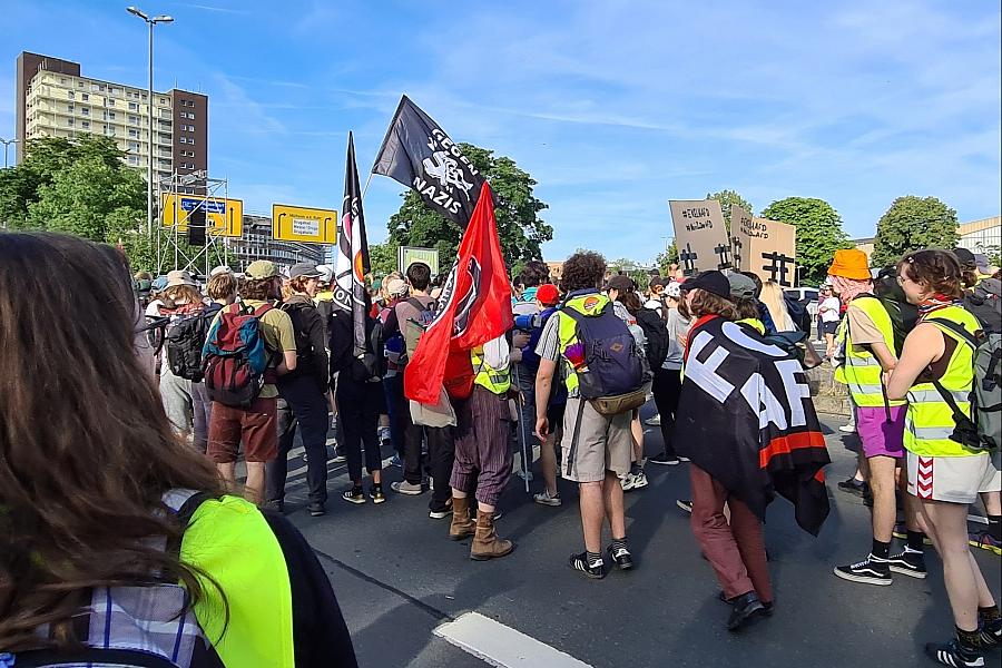 Polizei erwartet bei AfD-Parteitag gewaltbereite Linksextremisten