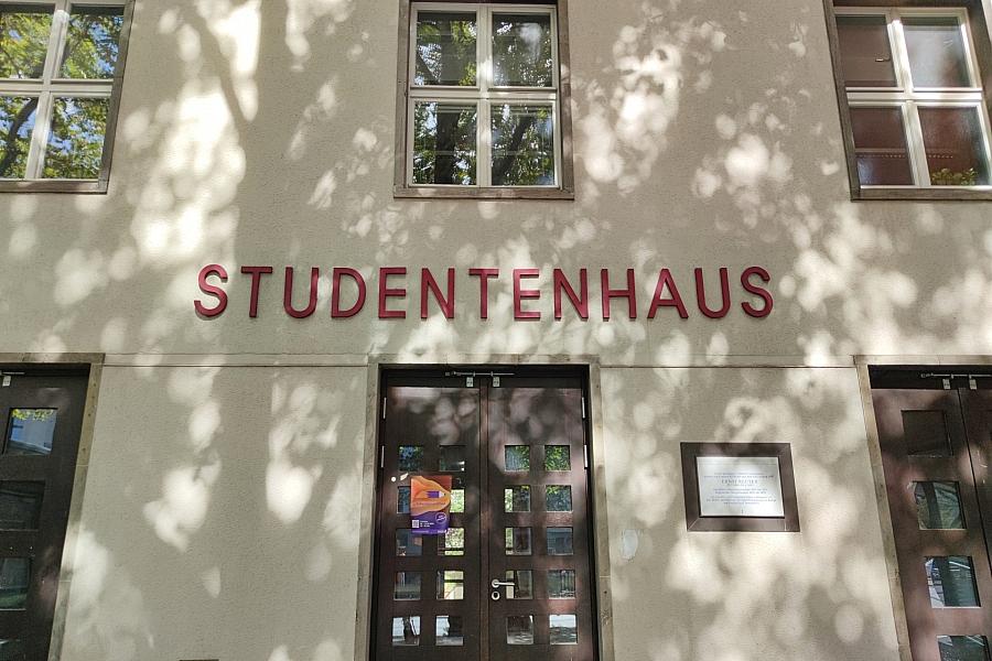 Grüne fordern im Bundestag höhere BAföG-Sätze und bessere Bildungschancen