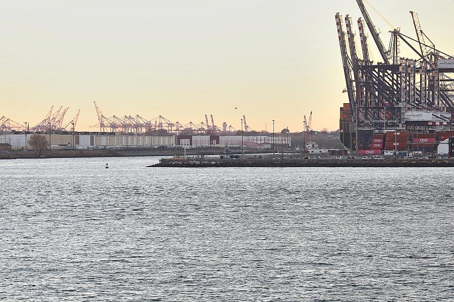 Industrieanlagen (Archiv)