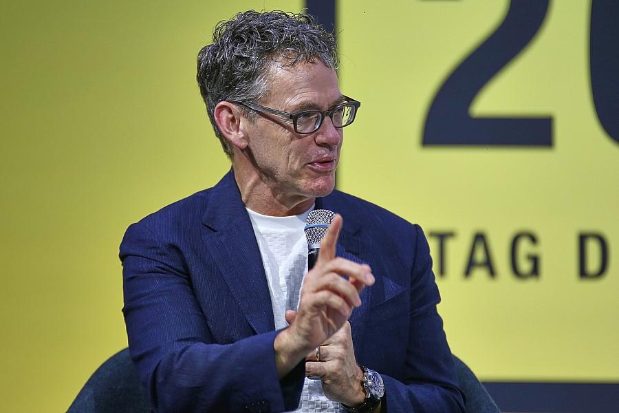Bayer-CEO Anderson greift in Streit um Bayer-04-Nachwuchscamp in Monheim ein – Verein warnt vor sportlichen Folgen