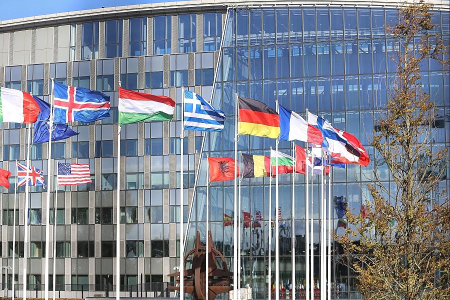Frankreichs Präsidentschaftskandidat Mélenchon hält Nato für überflüssig