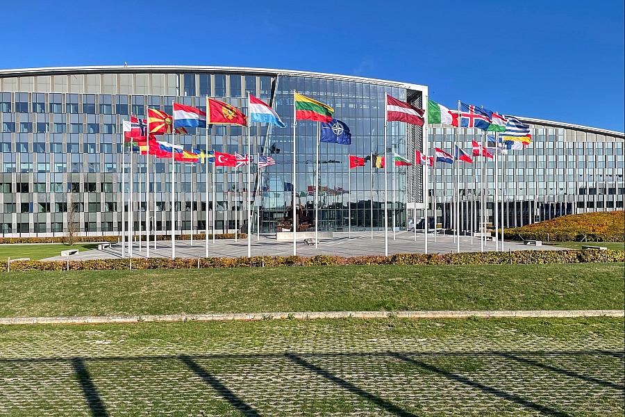Ex-Nato-Generalsekretär Stoltenberg: Nato muss vor Gipfel in Ankara Geschlossenheit zeigen