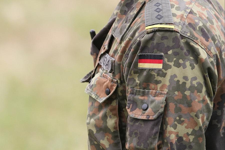 Bundeswehr: Immer mehr Soldaten wechseln nach Pensionierung in die Rüstungsindustrie