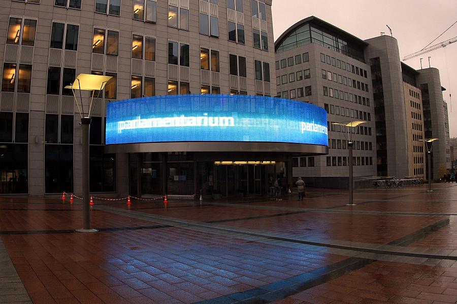 Nach Hackerangriff einer KI auf Startup Hugging Face: EU-Politiker fordern mehr technologische Souveränität