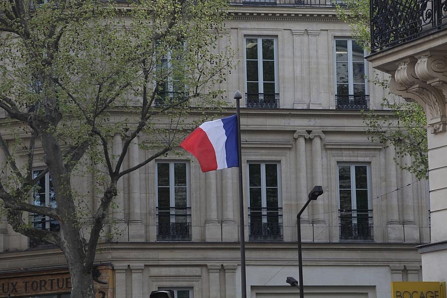 Le Pen erhält verkürzte Ämtersperre und könnte 2027 bei Präsidentschaftswahl antreten