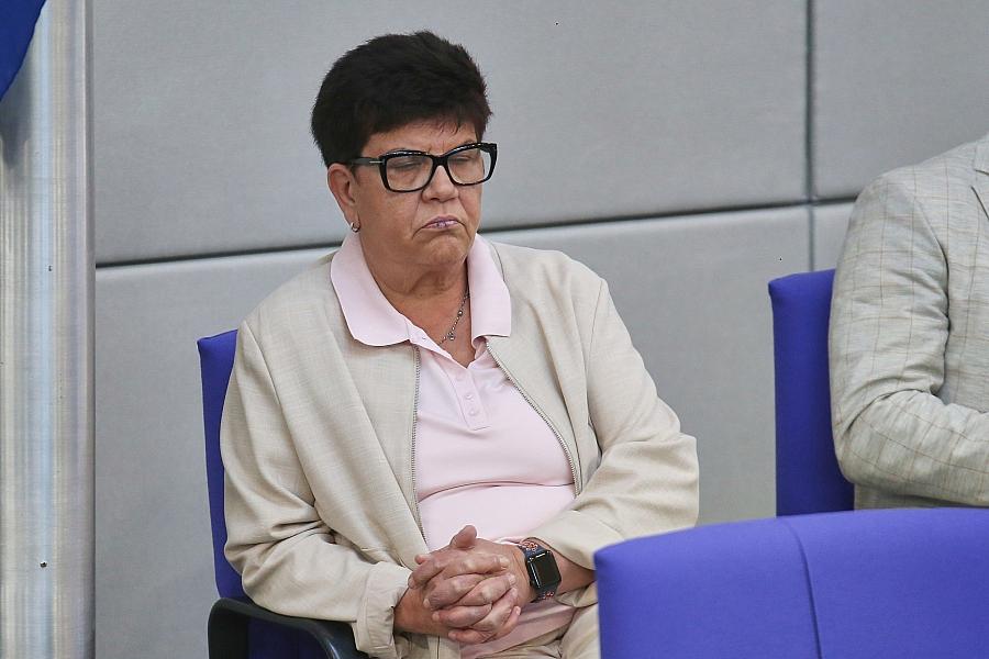 SPD-Gesundheitspolitikerin Claudia Moll im Podcast: Tabaksteuer-Erhöhung wird Raucher nicht stoppen – ich rauche weiter