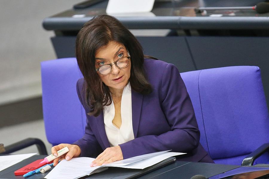 Kellner wirft Wirtschaftsministerin Reiche „Berater-Luxus“ vor