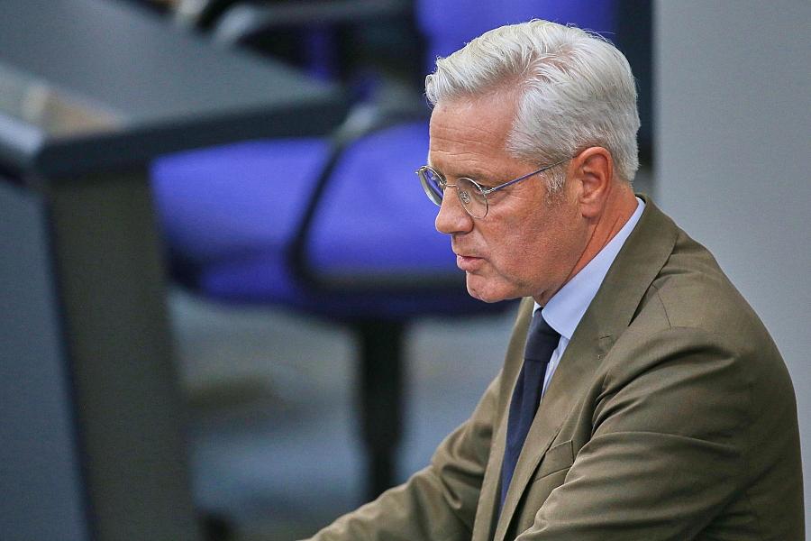 Unionsfraktionsvize Röttgen lehnt deutsche Beteiligung an Iran-Krieg ab
