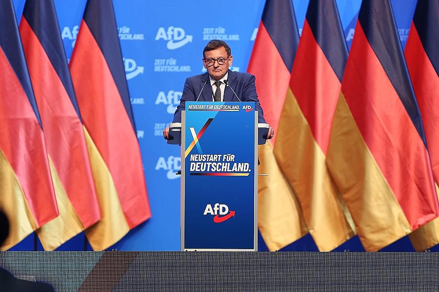 AfD-interner Streit eskaliert: NRW-Landesvize Gottschalk verlangt Rücktritt von Bundesvorstandsmitgliedern Tritschler und Kneller