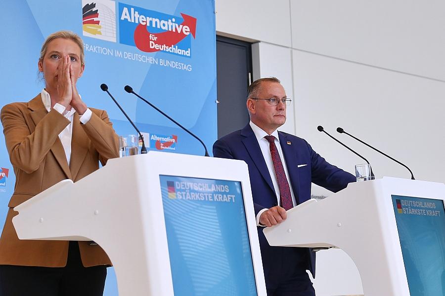 AfD steigt bei Forsa auf 27 Prozent – Union fällt auf 21 Prozent