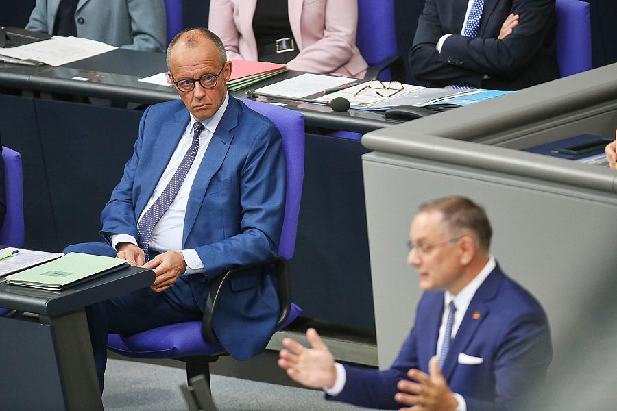 INSA-Sonntagstrend: Union legt nach Reformentscheidungen zu, AfD bleibt trotz leichter Verluste stärkste Kraft