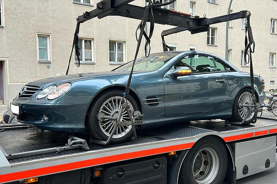 Zoll vollstreckt Haftbefehle wegen mutmaßlicher Schwarzarbeit