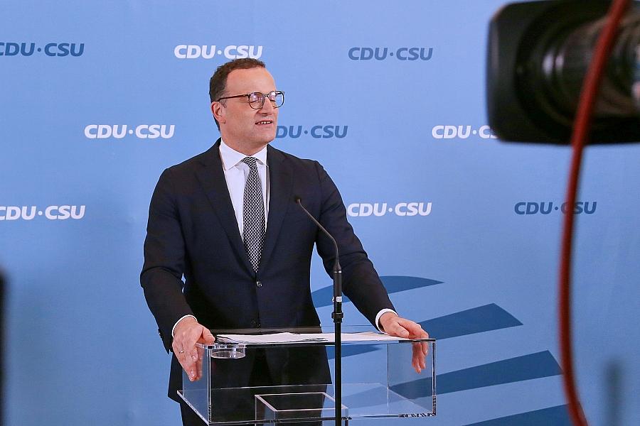 Leihmutterschaft: FDP-Politikerin Strack-Zimmermann wirft Spahn Heuchelei vor und fordert Rücktritt