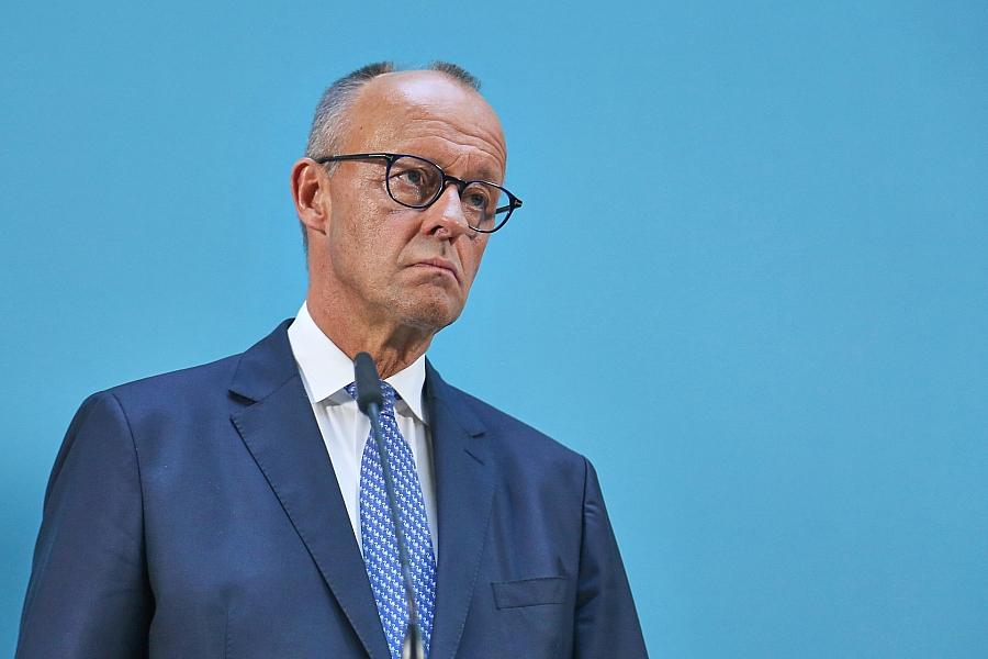 Merz fordert Spanien zu „Bekämpfung illegaler Migration“ in Ceuta auf