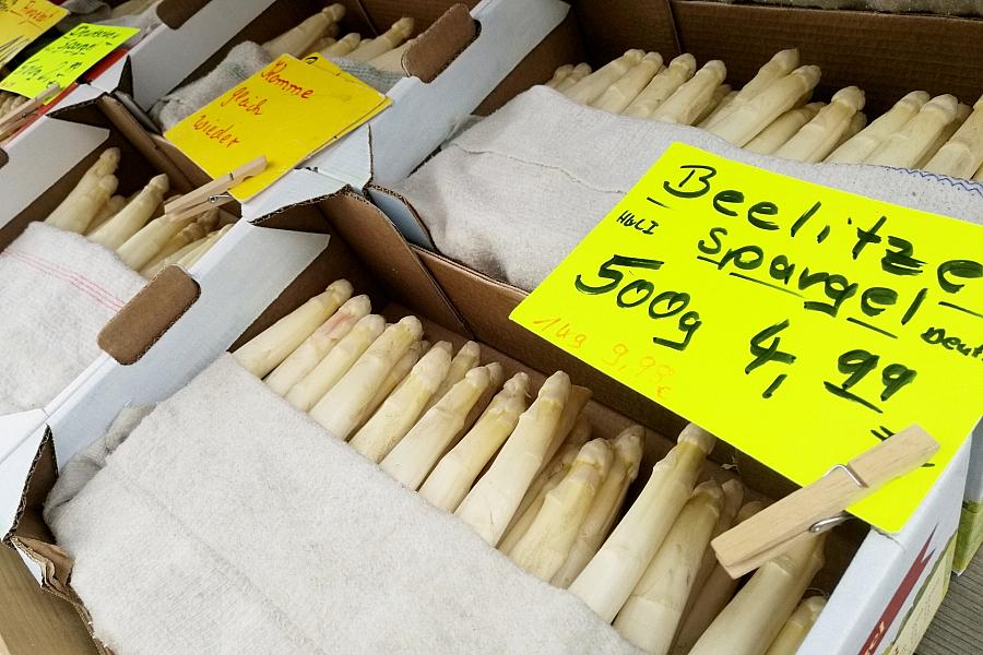 Spargelernte in Brandenburg rückläufig, Erdbeeren legen zu