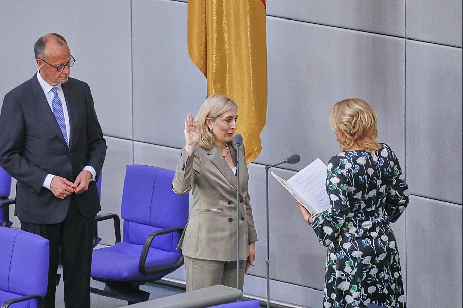 Geplante Vereidigung neuer Bundesminister im September verfassungswidrig aber ohne Rechtsfolgen