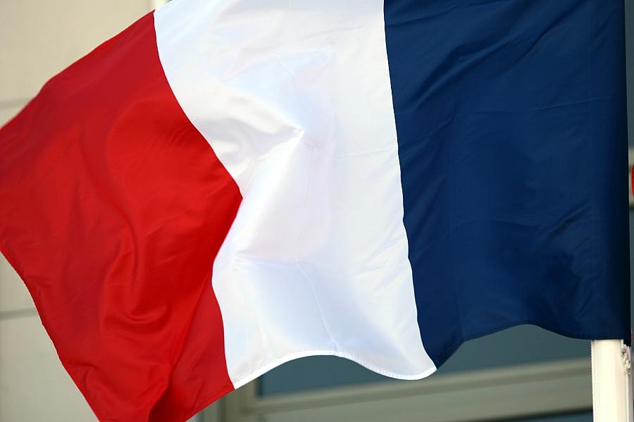 Waldbrände in Südeuropa: Frankreich und Spanien gelingt Stabilisierung, Hitzewelle erschwert Lage