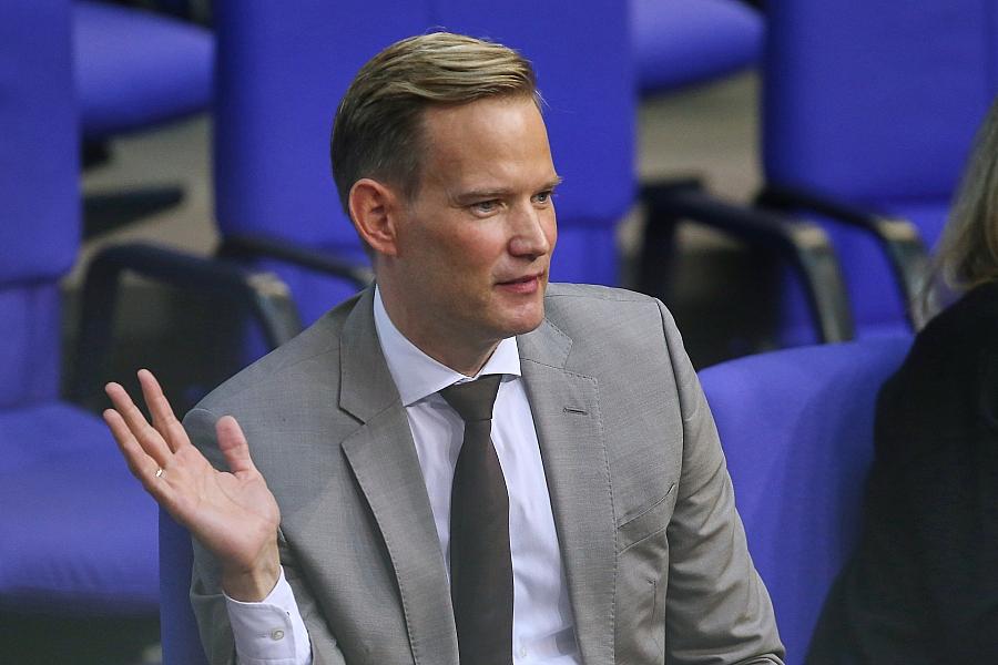 Tabaksteuer steigt bis 2030 auf knapp zwölf Euro pro Packung – Streeck fordert Zweckbindung für Prävention