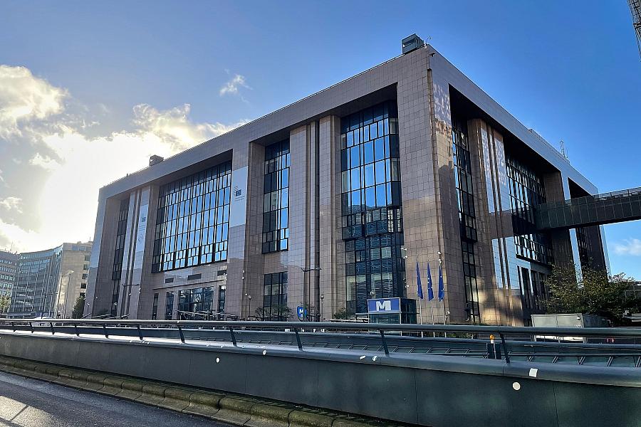 EU startet Milliarden-Ausschreibung für bis zu sieben KI-Gigafabriken