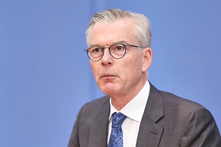 Wirtschaftsweiser warnt vor Panikmache in Minijob-Debatte