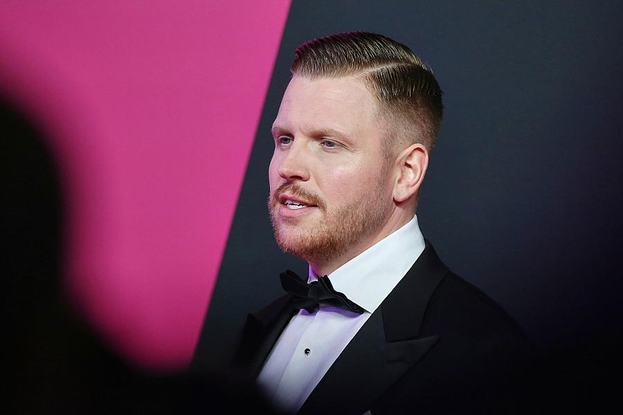 Finch bleibt mit „Aussenseiter Spitzenreiter“ auf Platz eins der deutschen Album-Charts
