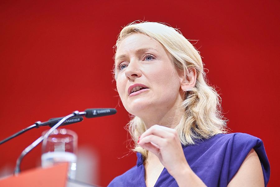 Linken-Chefin Schwerdtner: „Es wird mit der Berliner Linken in der Regierung vergesellschaftet werden“