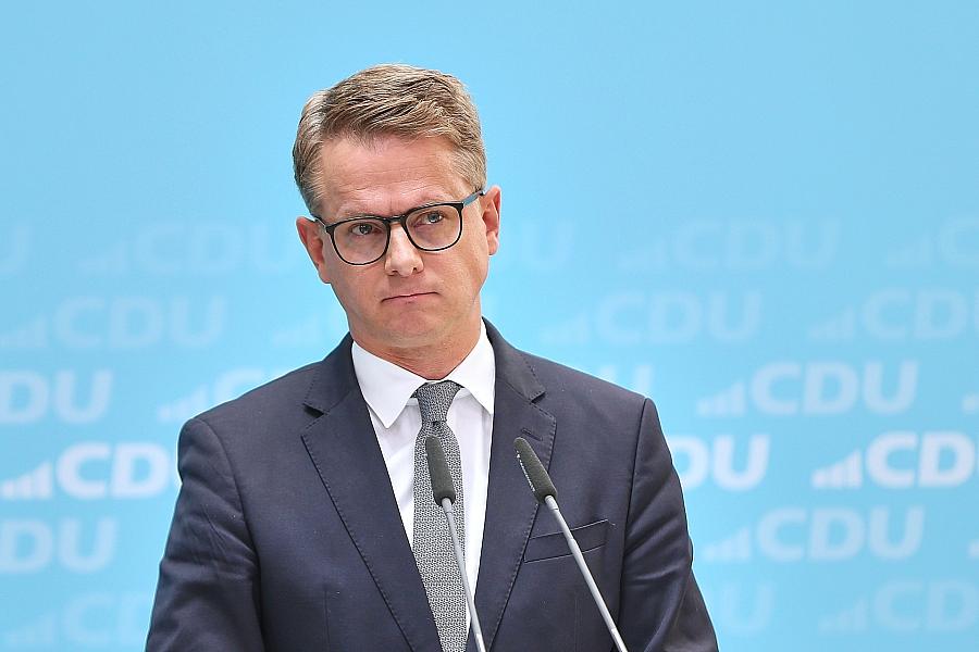 Gesundheitsminister Linnemann stoppt geplante Einsparungen bei Rentenpunkten für pflegende Angehörige