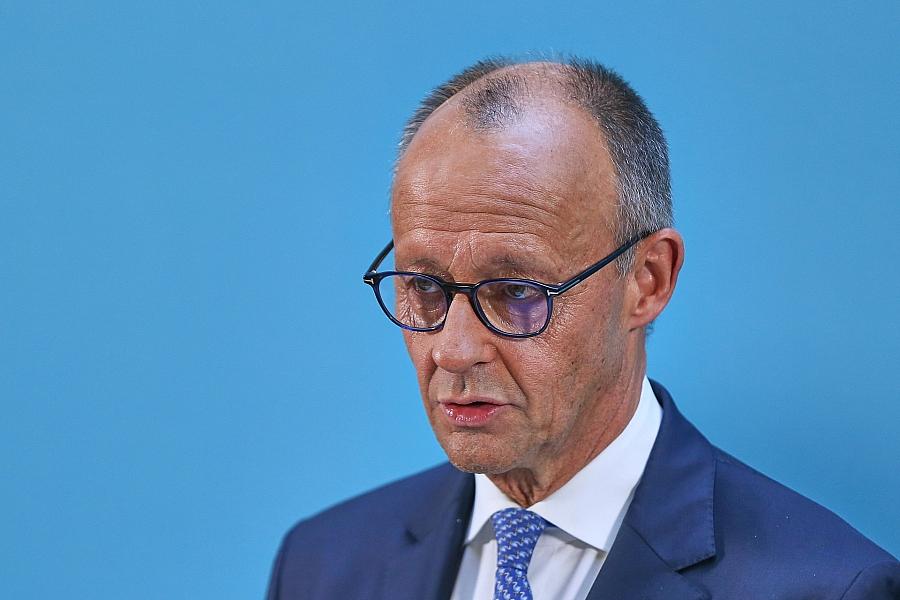 Kanzler Merz sagt Dankesbesuch bei Einsatzkräften im Hürtgenwald zu