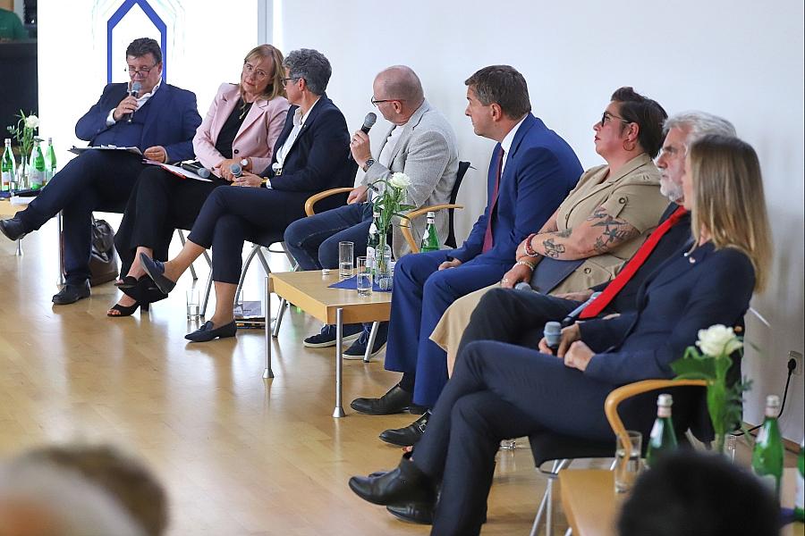 Landtagswahl Sachsen-Anhalt: Kandidaten diskutieren über Arbeitsmarkt, Bildung und Bürokratieabbau