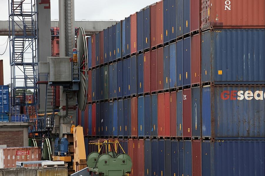 Importpreise im Juli 2026 um 6,8 Prozent gestiegen – Exportpreise legen um 4,2 Prozent zu