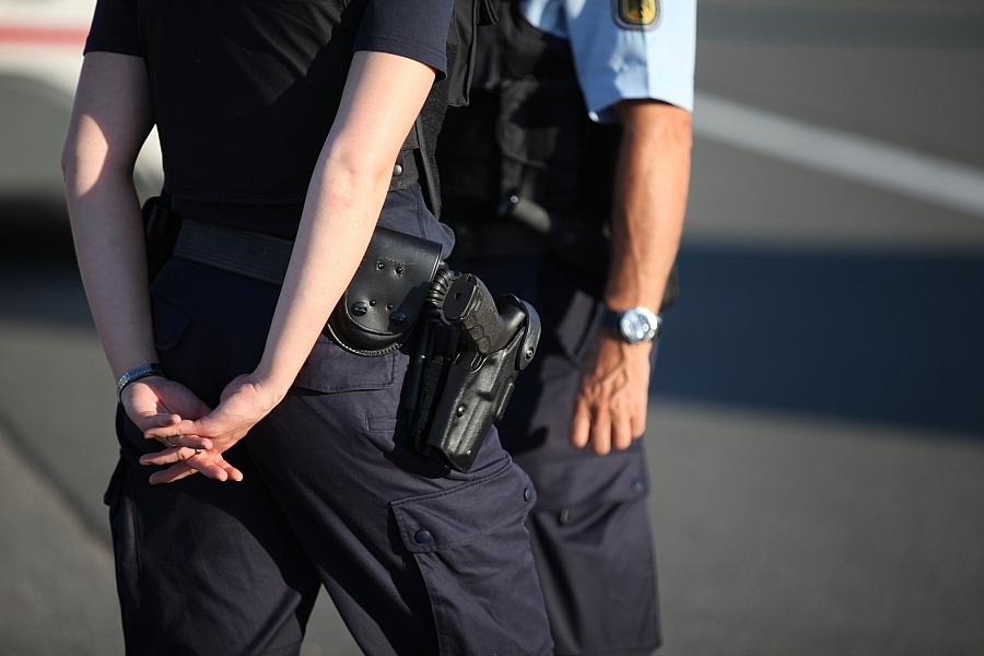 Polizeieinsatz in Bielefeld: Bewaffneter Mann erschossen