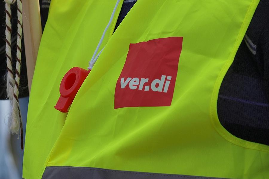 Tarifkonflikt im Einzelhandel: Verdi droht mit Ausweitung der Streiks in Supermärkten