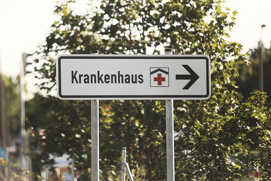 Hitzeschutz im Krankenhaus: Nur vier von zehn Kliniken haben kühlbare Patientenzimmer