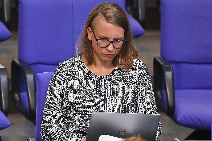 Linke kritisiert steigende Zahl an Sonn- und Feiertagsbeschäftigten – Kontrollen sinken um elf Prozent