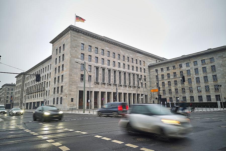 Direktauszahlungen in der Krise: Bundesregierung schafft Rechtsgrundlage für einkommensabhängige Hilfen ab 2027