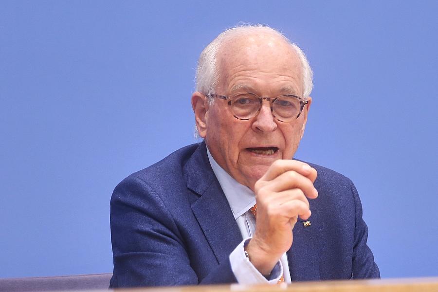 Ischinger warnt vor „gefährlichstem Herbst“ seit Russlands Angriff auf die Ukraine