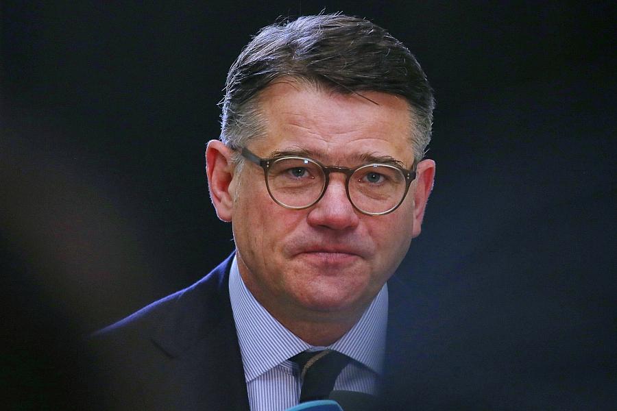 Hessen: Boris Rhein warnt Bundesregierung vor Steuererhöhungen bei Tabak, Schaumwein und Zuckergetränken