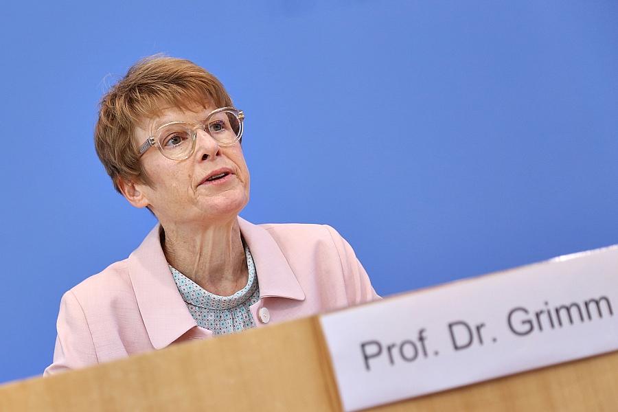 Tankrabatt: Wirtschaftsweise Veronika Grimm kritisiert Bundesregierung scharf