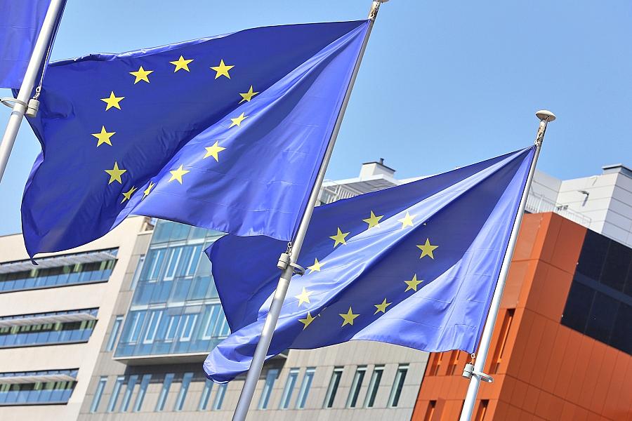 EU hebt Sanktionen gegen zwei russische Oligarchen auf: Ukraine kritisiert Entscheidung scharf