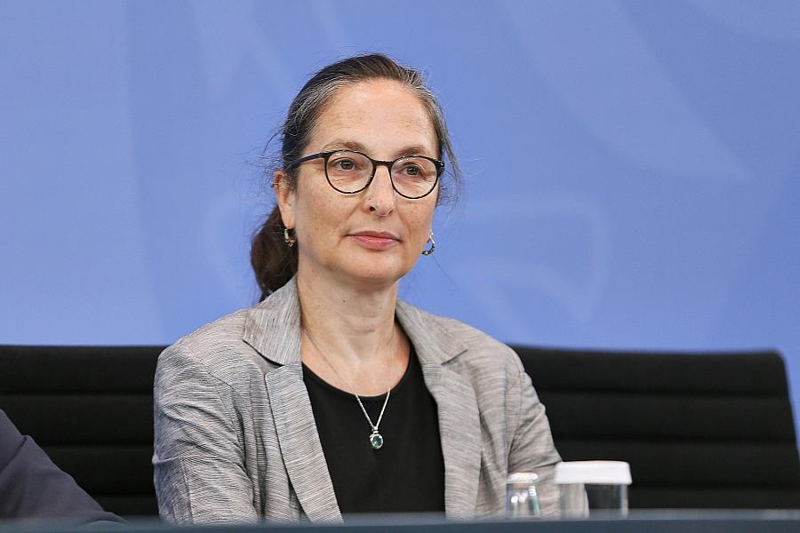 Rentenkommissionschefin: Abschlagsfreie Rente nach 45 Beitragsjahren muss abgeschafft werden