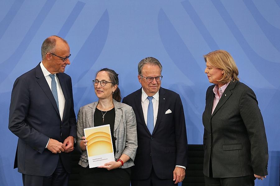 Rentenreform: 46 Top-Ökonomen warnen Bundesregierung vor Änderungen am Gesamtpaket