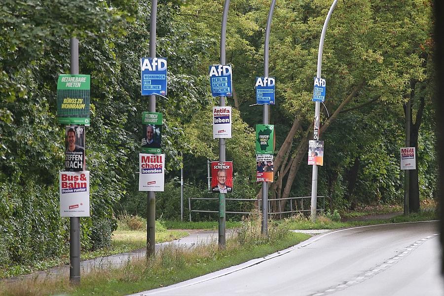 Wahlplakate (Archiv)