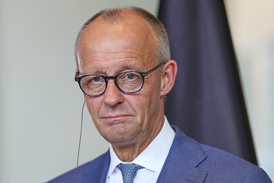 Merz und Trump telefonieren über Russland-Sanktionen und Straße von Hormus