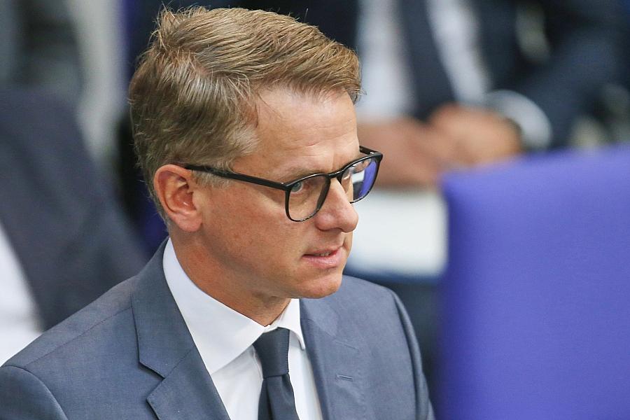 Pflegereform: Linnemann erteilt SPD-Pflegedeckel eine Absage und will Kommission einrichten