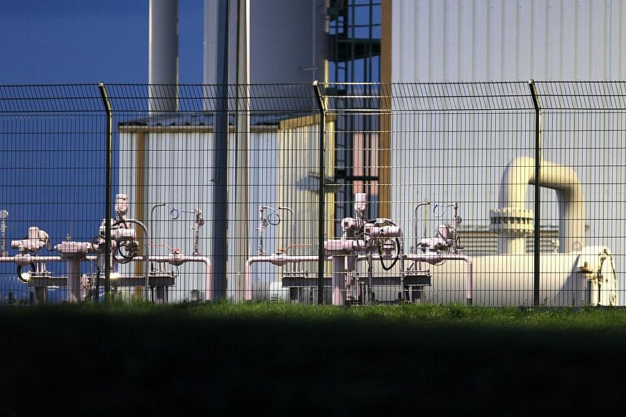Gasspeicher: Merz und Wildberger besorgt, Druck auf Ministerin Reiche wächst