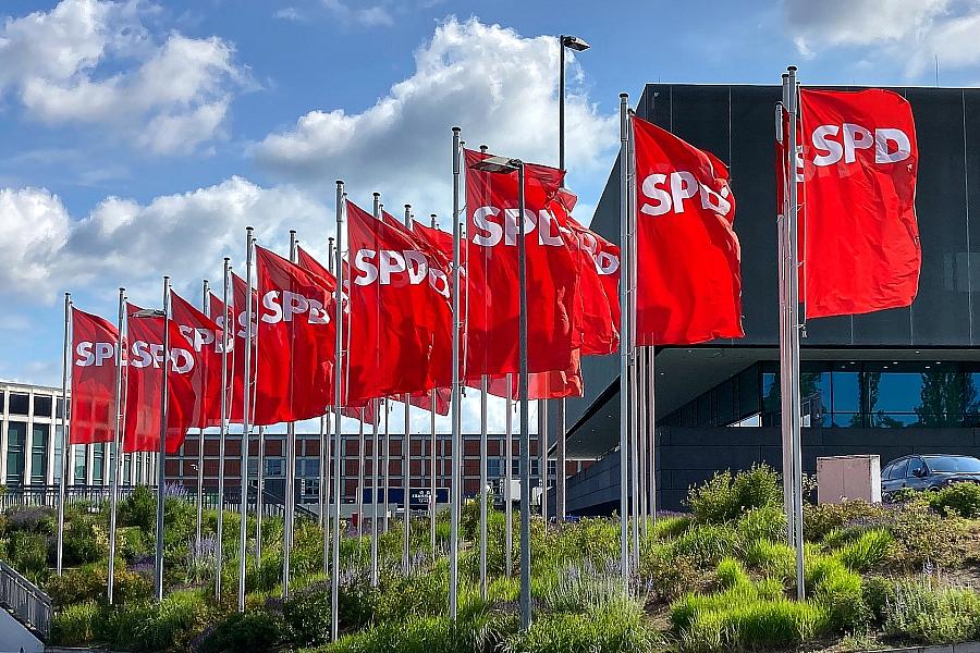 SPD-Spitze plant Konvent im Dezember statt Sonderparteitag: Debatte über inhaltliche Ausrichtung