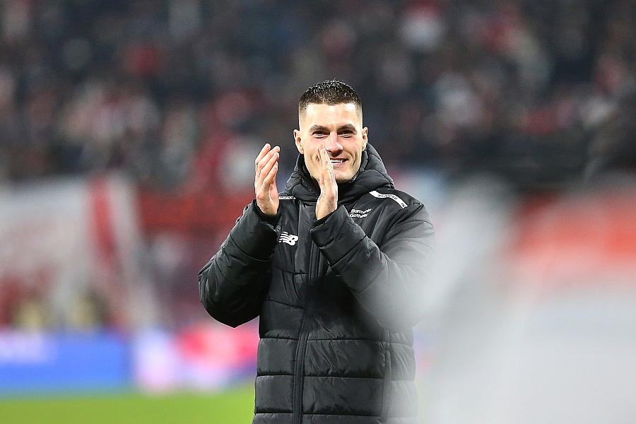 Bayer Leverkusen besiegt SC Freiburg 2:1: Schick trifft an sechs Spieltagen in Folge